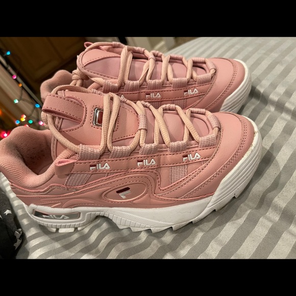 Fila - Picture 1 of 2